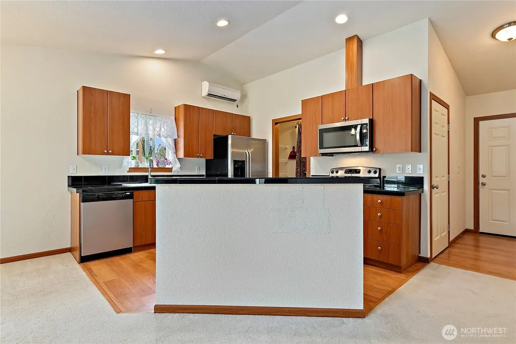 9223 105th Avenue Ct SW Tacoma WA 98498