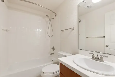 9223 105th Avenue Ct SW Tacoma WA 98498