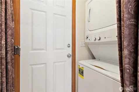 9223 105th Avenue Ct SW Tacoma WA 98498