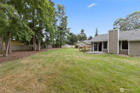 9223 105th Avenue Ct SW Tacoma WA 98498