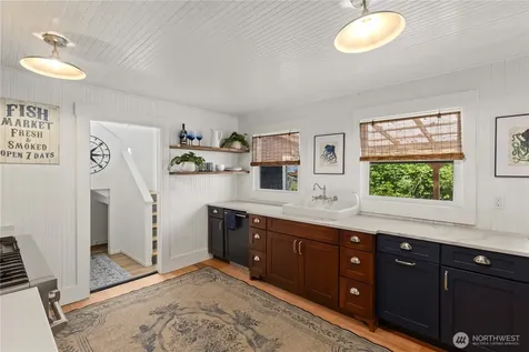 4202 L Place Seaview WA 98641