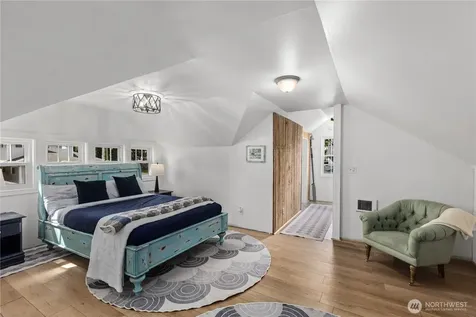 4202 L Place Seaview WA 98641