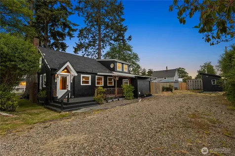 4202 L Place Seaview WA 98641