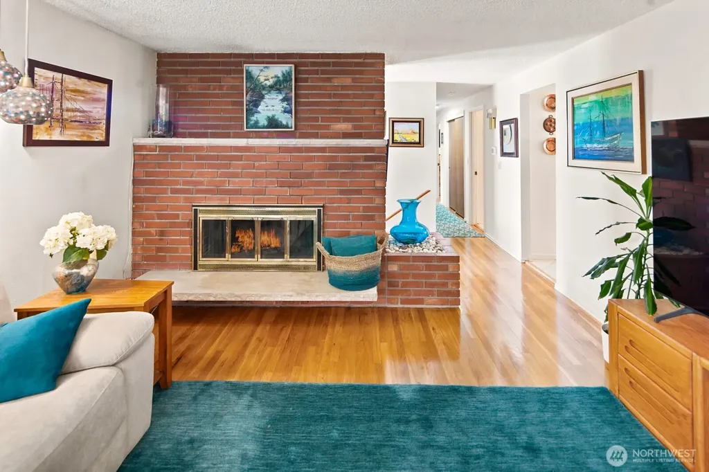 3610 NE 197th Street Lake Forest Park WA 98155