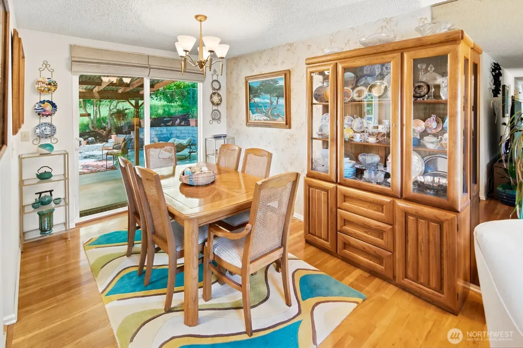 3610 NE 197th Street Lake Forest Park WA 98155