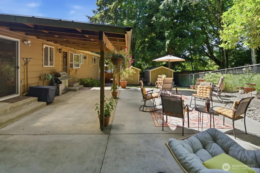 3610 NE 197th Street Lake Forest Park WA 98155