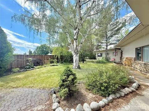 63 Kermal Road Omak WA 98841