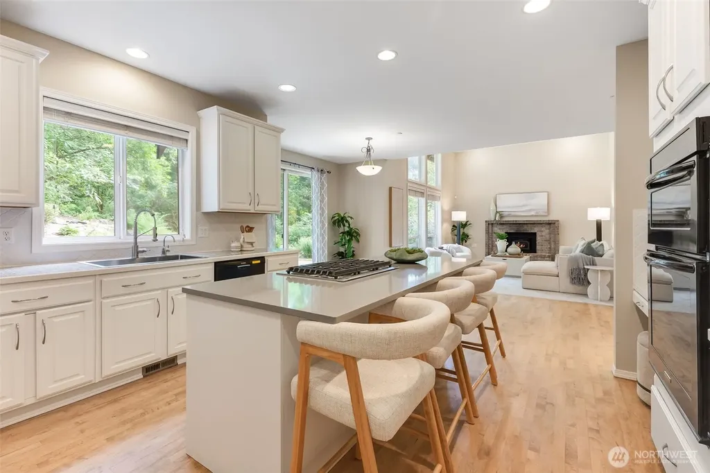 10930 Kelly Road NE Carnation WA 98014