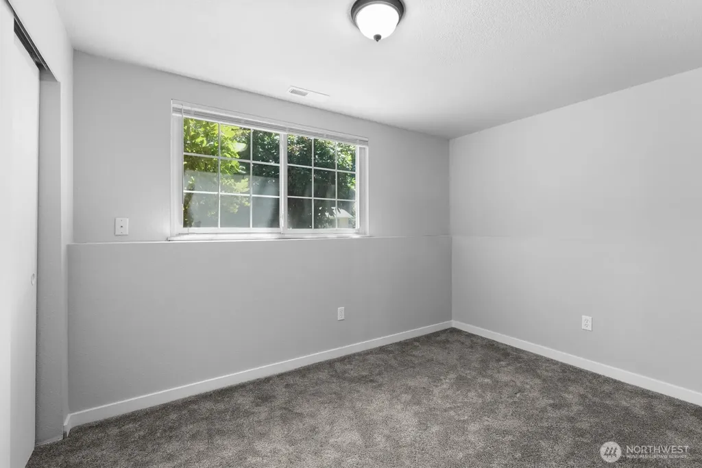 2309 31st Avenue SE Puyallup WA 98374