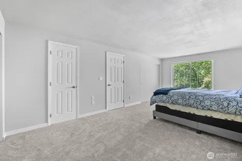 2309 31st Avenue SE Puyallup WA 98374