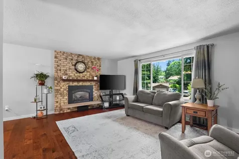2309 31st Avenue SE Puyallup WA 98374