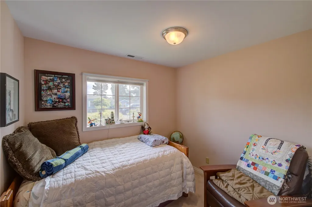 1709 263rd Place Ocean Park WA 98640