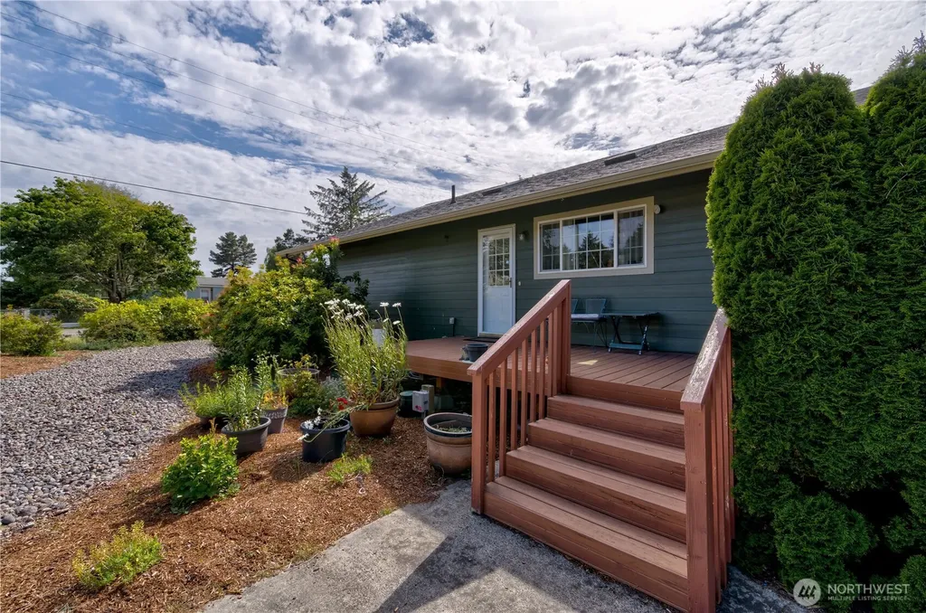 1709 263rd Place Ocean Park WA 98640