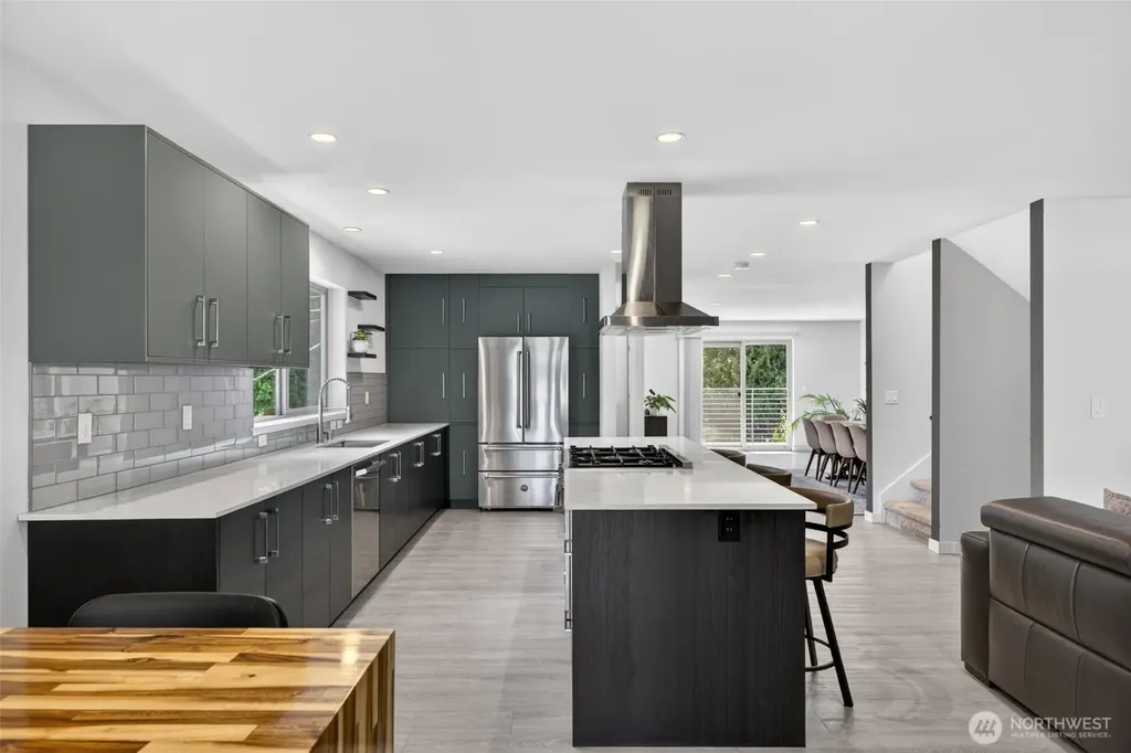 629 Bing Road Lynnwood WA 98036