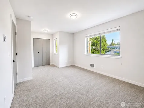 629 Bing Road Lynnwood WA 98036