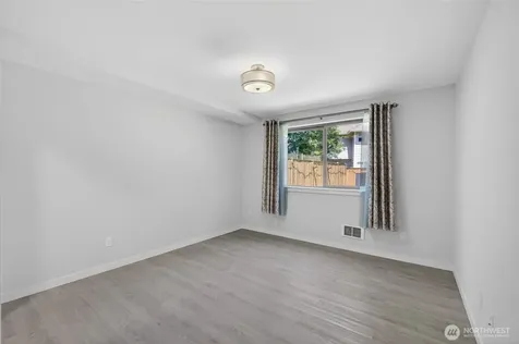 629 Bing Road Lynnwood WA 98036