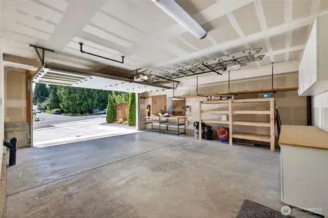 629 Bing Road Lynnwood WA 98036
