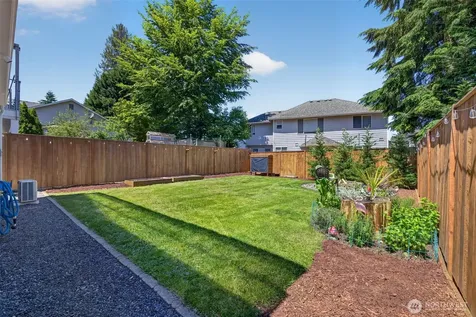 629 Bing Road Lynnwood WA 98036