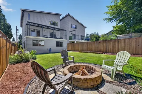 629 Bing Road Lynnwood WA 98036