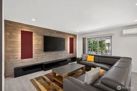 629 Bing Road Lynnwood WA 98036