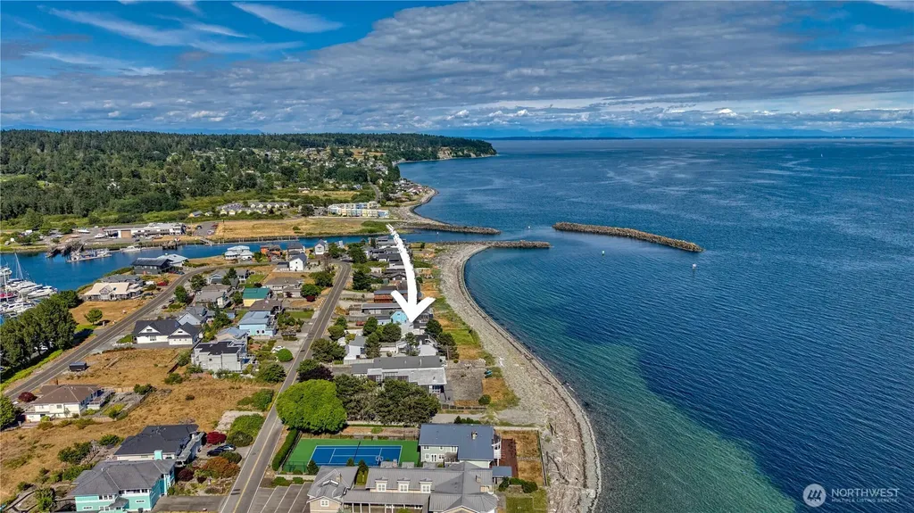 1617 Edwards Drive Point Roberts WA 98281