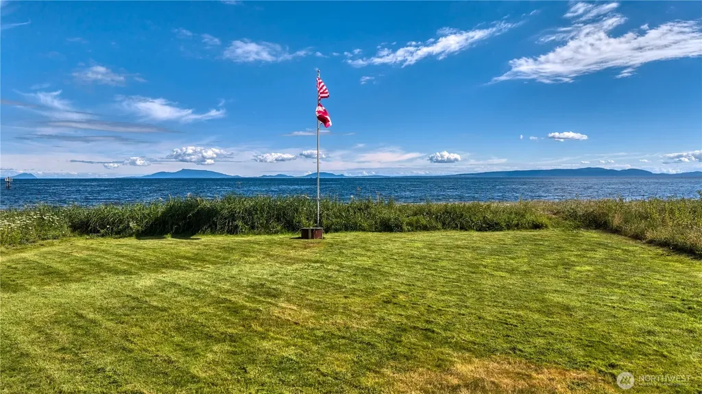 1617 Edwards Drive Point Roberts WA 98281