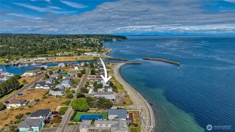 1617 Edwards Drive Point Roberts WA 98281
