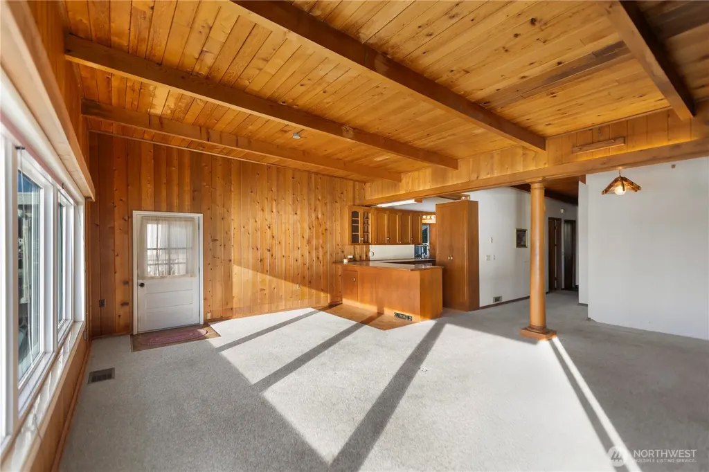 141 Utsalady Road Camano Island WA 98282