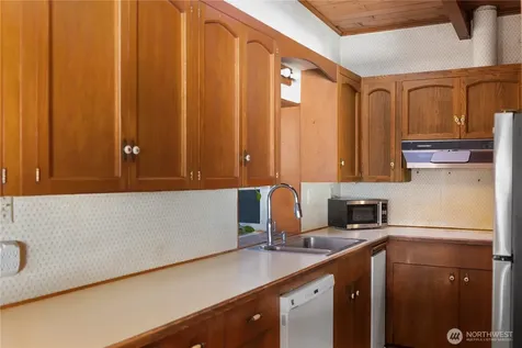 141 Utsalady Road Camano Island WA 98282
