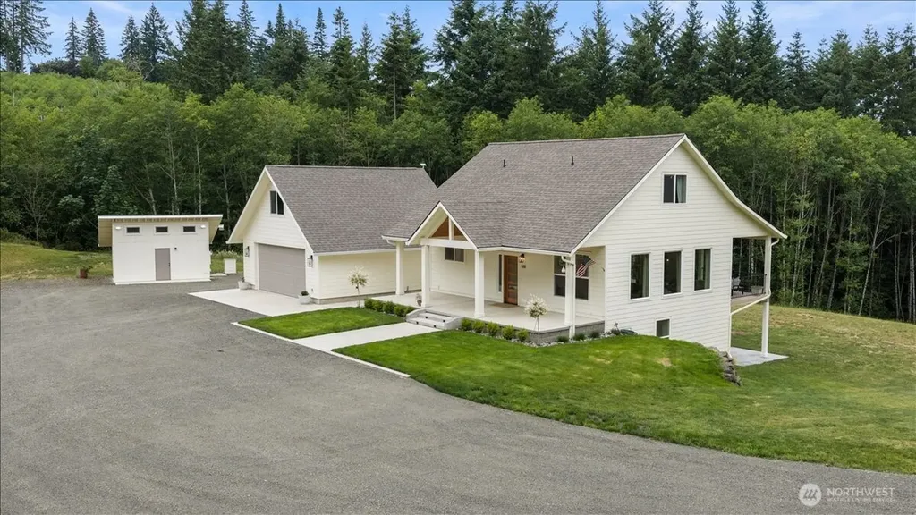 188 Sparrow Lane Castle Rock WA 98611