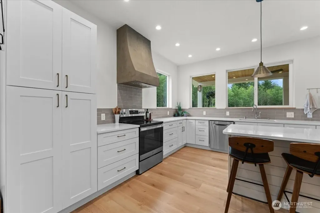 188 Sparrow Lane Castle Rock WA 98611