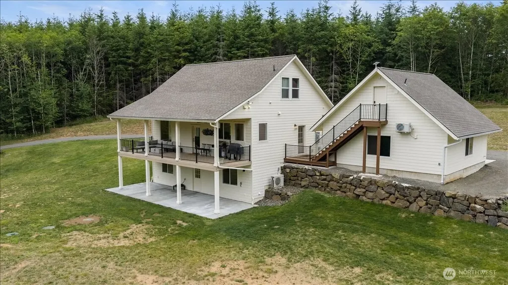 188 Sparrow Lane Castle Rock WA 98611