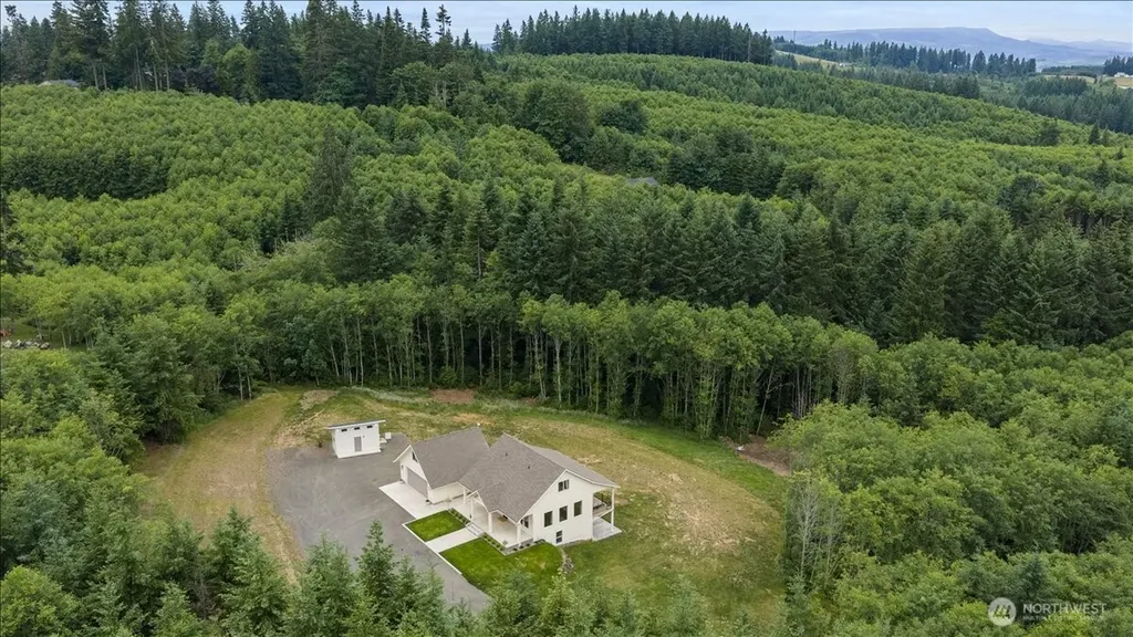 188 Sparrow Lane Castle Rock WA 98611
