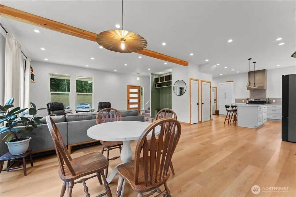 188 Sparrow Lane Castle Rock WA 98611