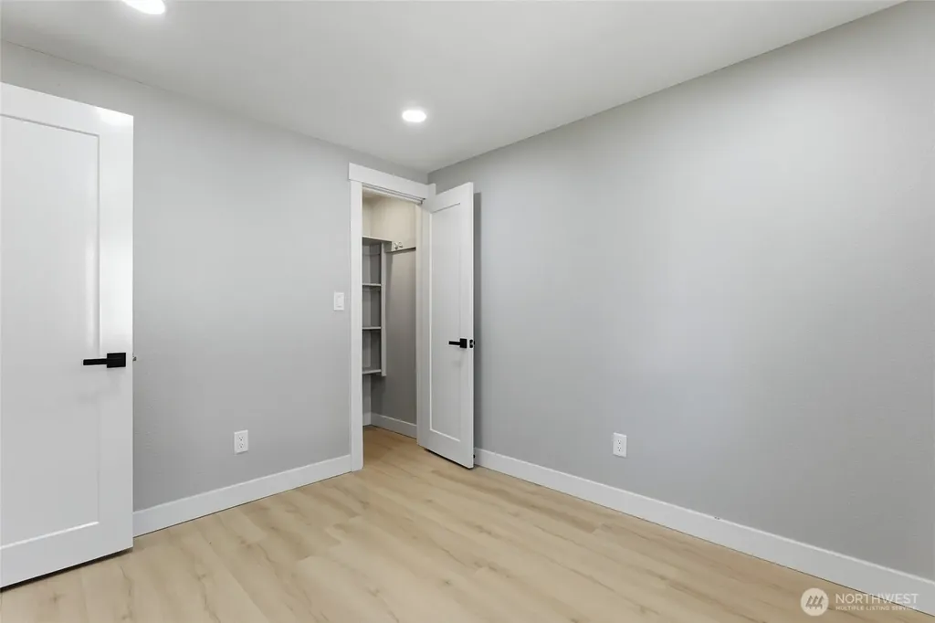 14402 Washington Avenue SW Lakewood WA 98498