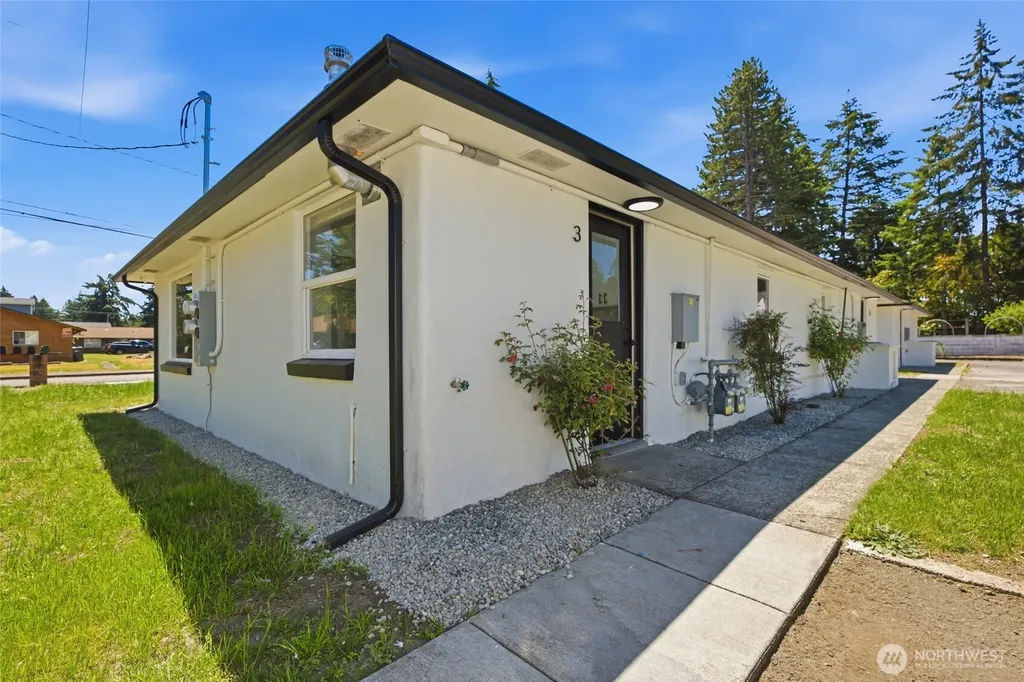 14402 Washington Avenue SW Lakewood WA 98498