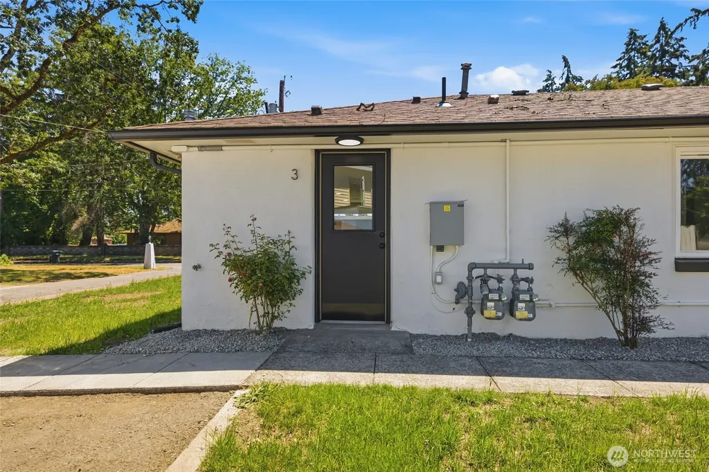 14402 Washington Avenue SW Lakewood WA 98498