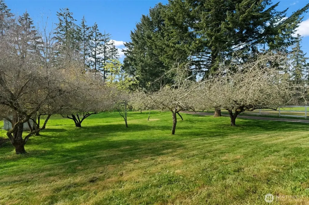18110 Roberts Road NW Vaughn WA 98394