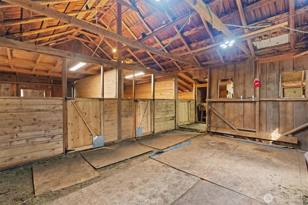 18110 Roberts Road NW Vaughn WA 98394
