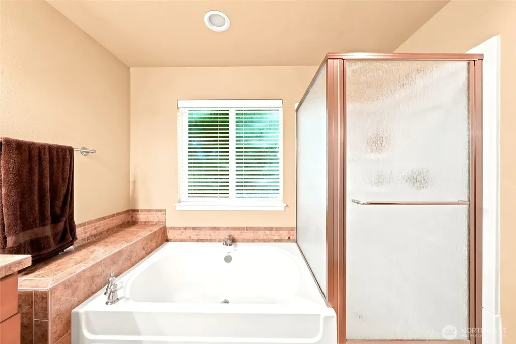 16021 35th Drive SE Bothell WA 98012