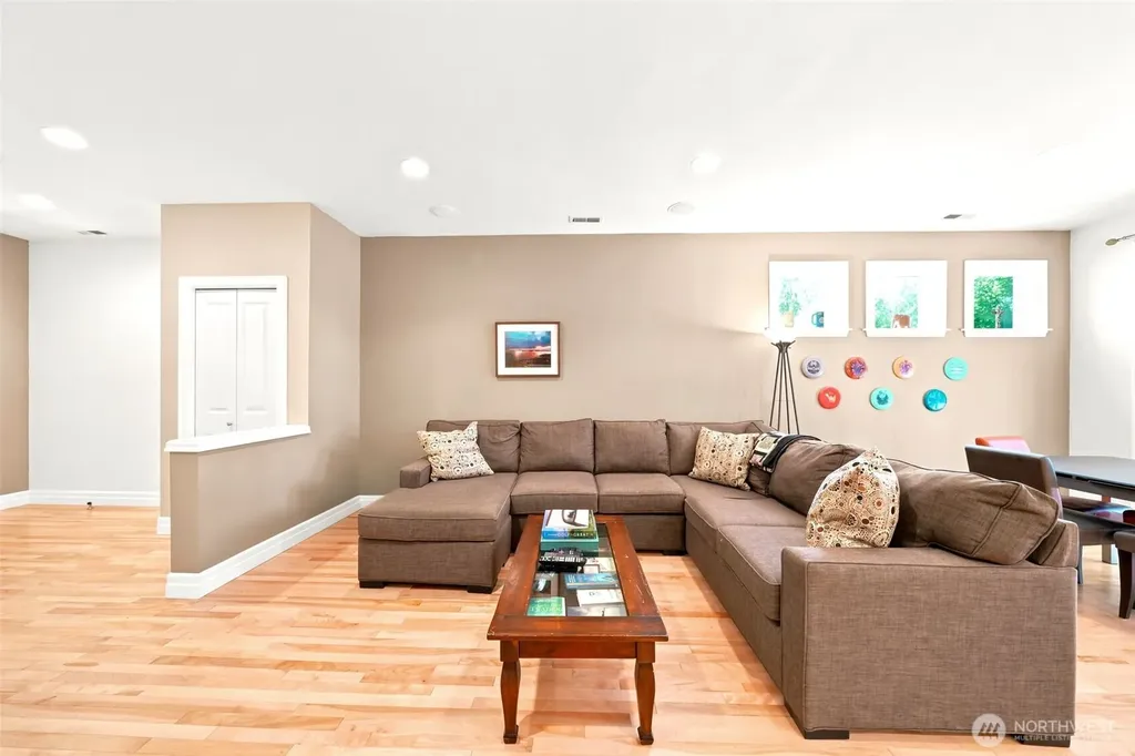 16021 35th Drive SE Bothell WA 98012
