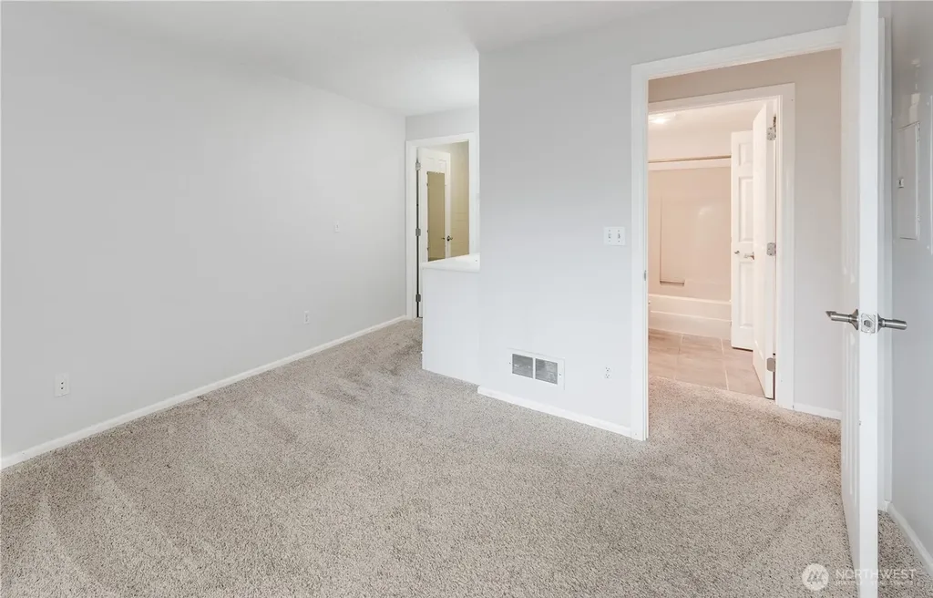 406 10th Street Kirkland WA 98033