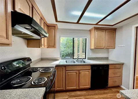 406 10th Street Kirkland WA 98033