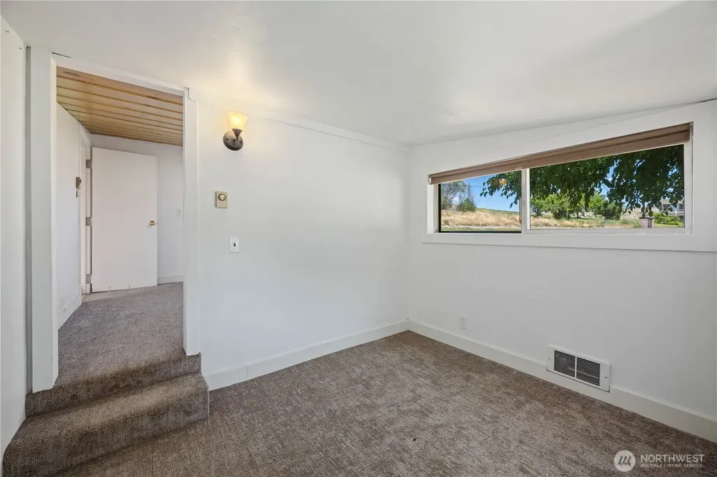 744 Riverview Cemetery Road Chelan WA 98816