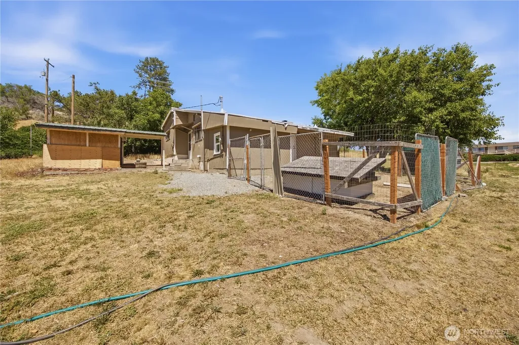 744 Riverview Cemetery Road Chelan WA 98816