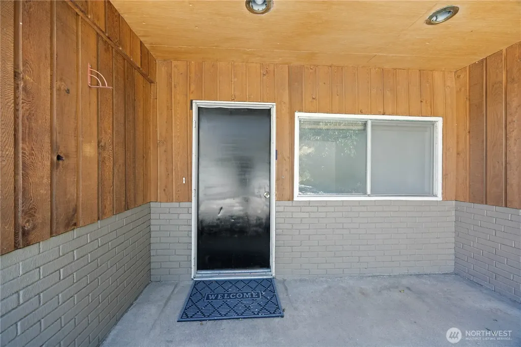 744 Riverview Cemetery Road Chelan WA 98816