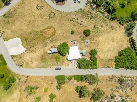 744 Riverview Cemetery Road Chelan WA 98816