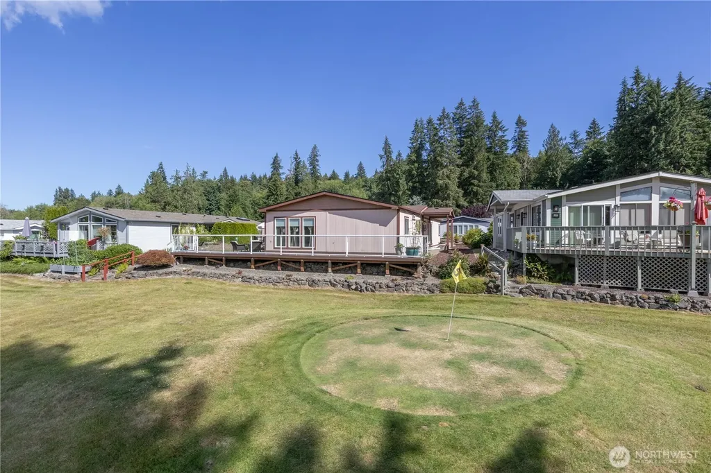 532 NW Silver Glen Lane Bremerton WA 98311