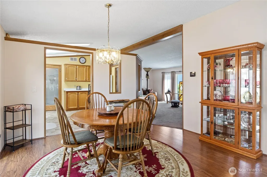 532 NW Silver Glen Lane Bremerton WA 98311