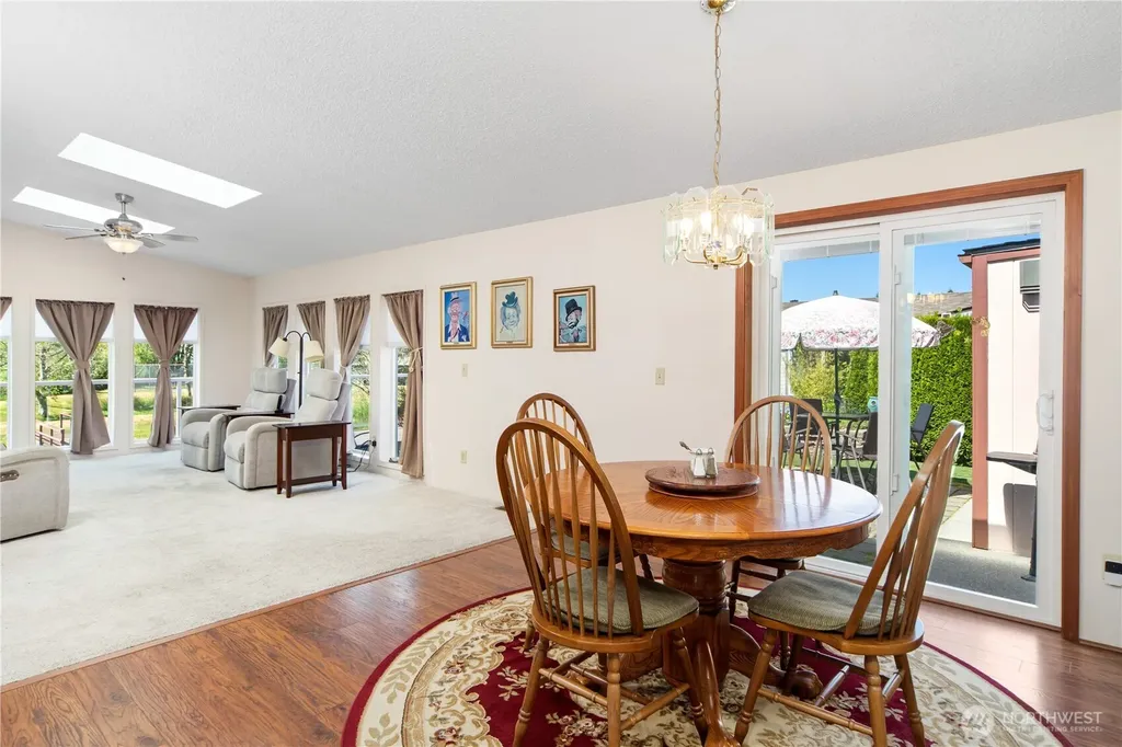 532 NW Silver Glen Lane Bremerton WA 98311